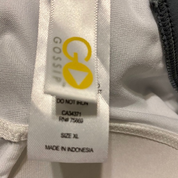 NWOT Go by Gossip Strappy Back Bikini Top Gray - Picture 4 of 4